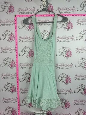 Hollister dress lace Mint Green Lace-Accent Midi Dress sparkly sequin